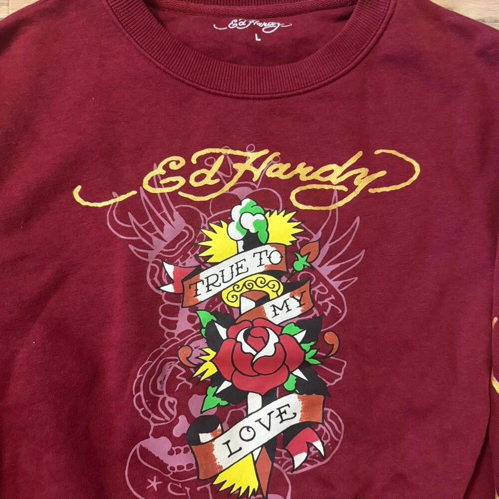 Y2K Style Ed Hardy burgundy cropped sweatshirt tattoo-style graphic Size Large